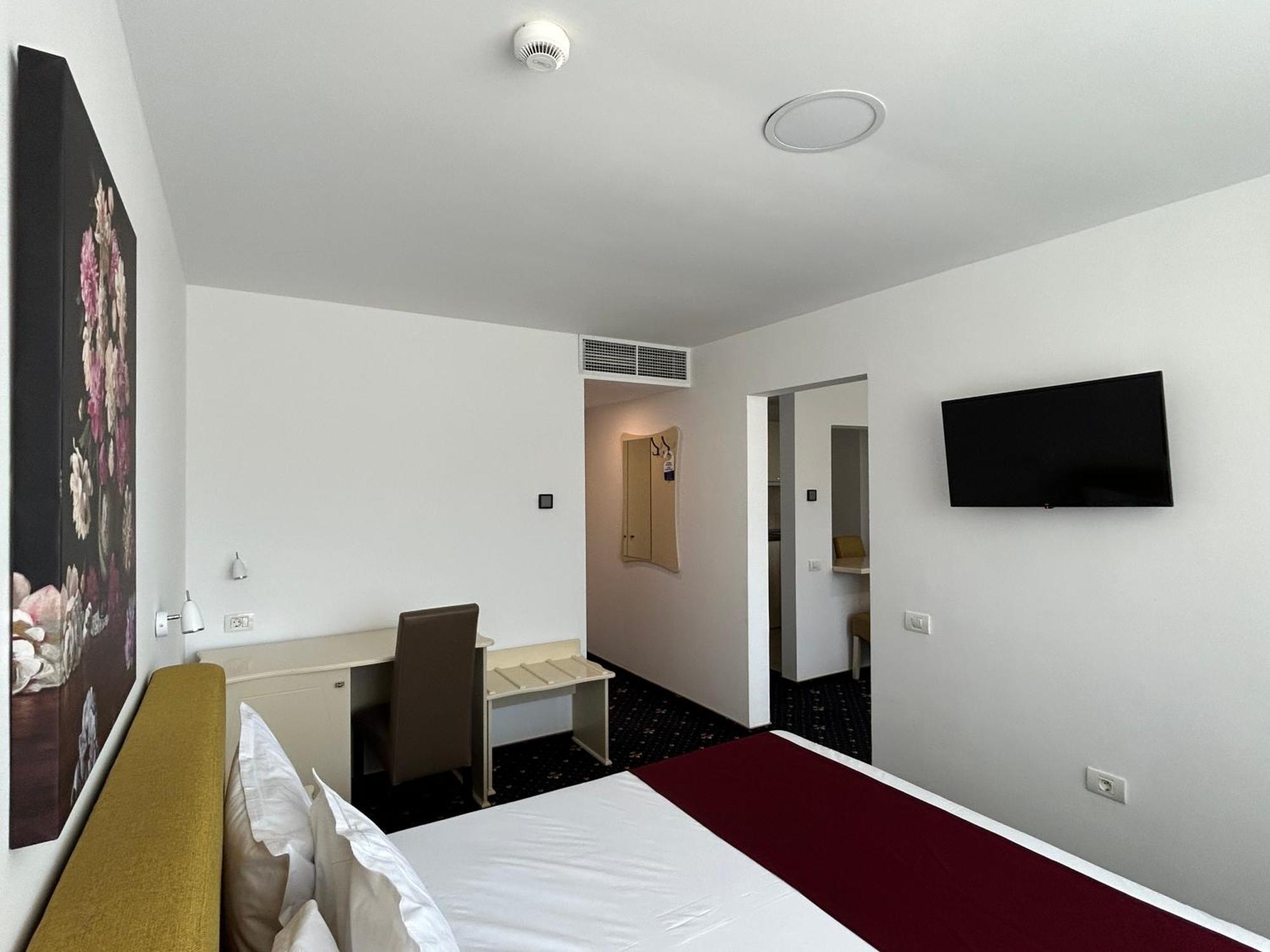Hotel Agora Neptun Eksteriør billede